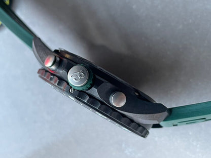 OGF Factory 1:1 Breitling Endurance pro 44mm Army green dial green Rubber Strap quartz movement