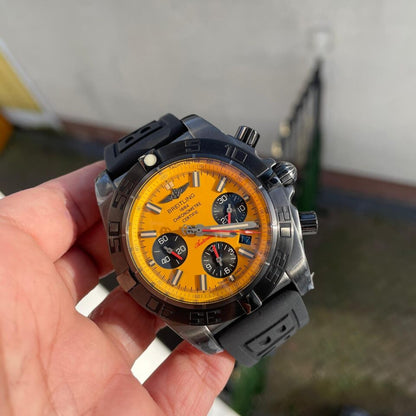 GF Factory 1:1 Breitling Chronomat 44mm Blacksteel Special Edition Yellow Dial A7750